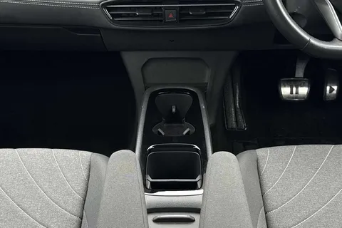 33 of 51 for Volkswagen ID.3 150kW Essential Pro S 77kWh ⭐Low TAX £195⭐