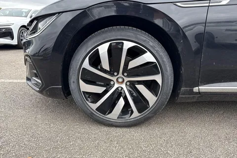 DA75HYH Volkswagen Arteon 1.4 TSI eHybrid R-Line 5dr DSG | Panoramic Sunroof | Adaptive Cruise Contro Thumbnail #6
