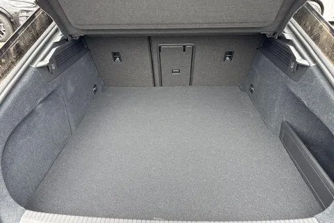 DA75HYH Volkswagen Arteon 1.4 TSI eHybrid R-Line 5dr DSG | Panoramic Sunroof | Adaptive Cruise Contro Thumbnail #9