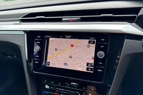 DA75HYH Volkswagen Arteon 1.4 TSI eHybrid R-Line 5dr DSG | Panoramic Sunroof | Adaptive Cruise Contro Thumbnail #11