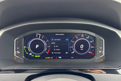 DA75HYH Volkswagen Arteon 1.4 TSI eHybrid R-Line 5dr DSG | Panoramic Sunroof | Adaptive Cruise Contro Thumbnail #36