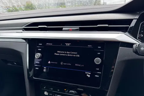 DA75HYH Volkswagen Arteon 1.4 TSI eHybrid R-Line 5dr DSG | Panoramic Sunroof | Adaptive Cruise Contro Thumbnail #46