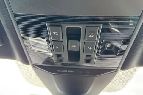 DA75HYH Volkswagen Arteon 1.4 TSI eHybrid R-Line 5dr DSG | Panoramic Sunroof | Adaptive Cruise Contro Thumbnail #57