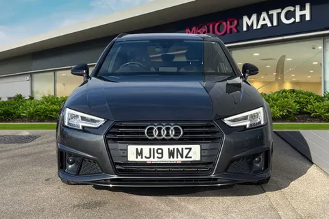 MJ19WNZ Audi A4 Avant 2.0 TFSI 40 Black Edition S Tronic Euro 6 (s/s) 5dr Thumbnail #7
