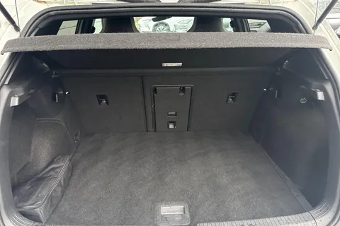 10 of 64 for Volkswagen Golf 1.5 TSI R-Line Euro 6 (s/s) 5dr