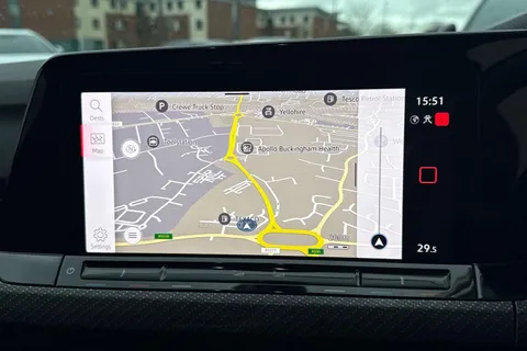 12 of 64 for Volkswagen Golf 1.5 TSI R-Line Euro 6 (s/s) 5dr