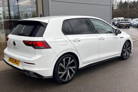 26 of 64 for Volkswagen Golf 1.5 TSI R-Line Euro 6 (s/s) 5dr