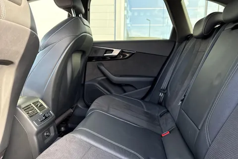 MJ19WNZ Audi A4 Avant 2.0 TFSI 40 Black Edition S Tronic Euro 6 (s/s) 5dr Thumbnail #31