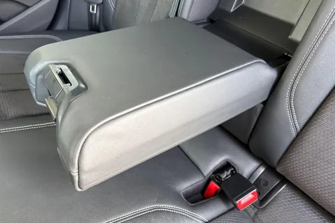 MJ19WNZ Audi A4 Avant 2.0 TFSI 40 Black Edition S Tronic Euro 6 (s/s) 5dr Thumbnail #33