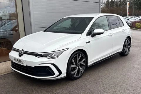 33 of 64 for Volkswagen Golf 1.5 TSI R-Line Euro 6 (s/s) 5dr