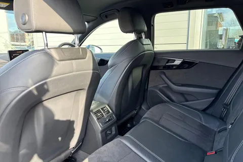 MJ19WNZ Audi A4 Avant 2.0 TFSI 40 Black Edition S Tronic Euro 6 (s/s) 5dr Thumbnail #34