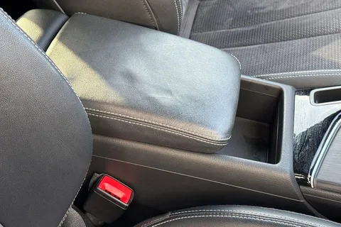 MJ19WNZ Audi A4 Avant 2.0 TFSI 40 Black Edition S Tronic Euro 6 (s/s) 5dr Thumbnail #37