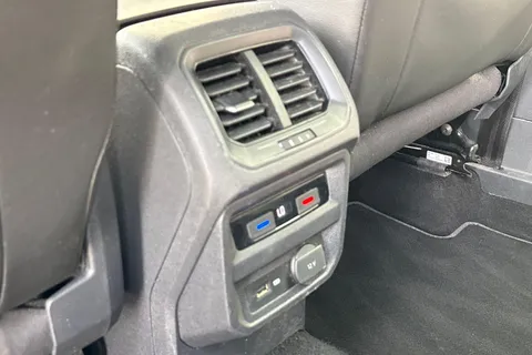 38 of 64 for SEAT Tarraco 2.0 TDI XCELLENCE DSG 4Drive Euro 6 (s/s) 5dr