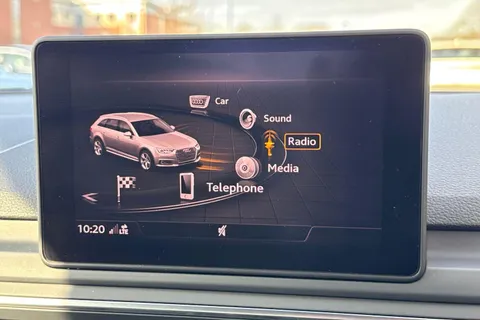 MJ19WNZ Audi A4 Avant 2.0 TFSI 40 Black Edition S Tronic Euro 6 (s/s) 5dr Thumbnail #42