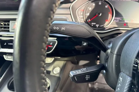 MJ19WNZ Audi A4 Avant 2.0 TFSI 40 Black Edition S Tronic Euro 6 (s/s) 5dr Thumbnail #50