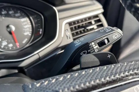 MJ19WNZ Audi A4 Avant 2.0 TFSI 40 Black Edition S Tronic Euro 6 (s/s) 5dr Thumbnail #52