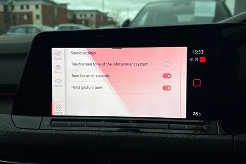 52 of 64 for Volkswagen Golf 1.5 TSI R-Line Euro 6 (s/s) 5dr