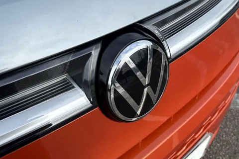 KY25RZG Volkswagen Multivan 2.0 TDI Style 5dr LWB DSG Thumbnail #25