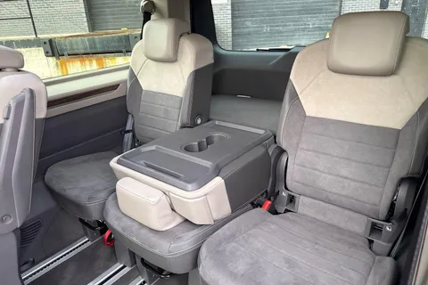 KY25RZG Volkswagen Multivan 2.0 TDI Style 5dr LWB DSG Thumbnail #37