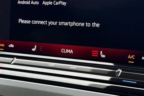 KY25RZG Volkswagen Multivan 2.0 TDI Style 5dr LWB DSG Thumbnail #58