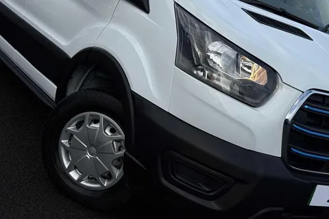 HK24ZXY Ford E-Transit LWB 135kW 68kWh H2 Leader Van Auto Thumbnail #30