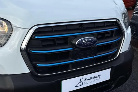 HK24ZXY Ford E-Transit LWB 135kW 68kWh H2 Leader Van Auto Thumbnail #32