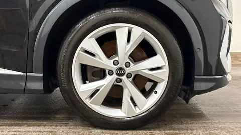 YS72XTR Audi Q4 e-tron Q4 Sportback S line 40 e-tron 150,00 kW Thumbnail #6