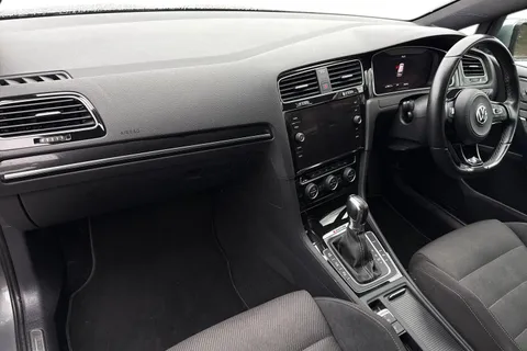 VO69NZM Volkswagen Golf 2.0 TSI R DSG 4Motion Euro 6 (s/s) 5dr Thumbnail #16