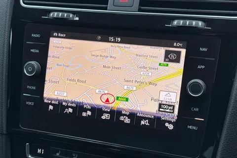 VO69NZM Volkswagen Golf 2.0 TSI R DSG 4Motion Euro 6 (s/s) 5dr Thumbnail #18