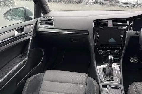 VO69NZM Volkswagen Golf 2.0 TSI R DSG 4Motion Euro 6 (s/s) 5dr Thumbnail #21