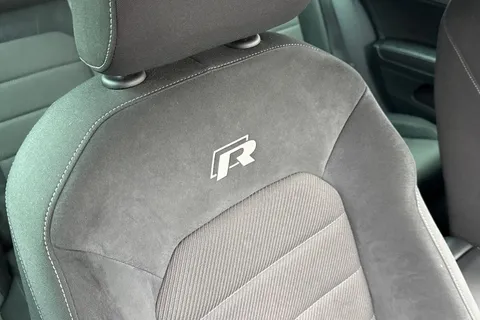 VO69NZM Volkswagen Golf 2.0 TSI R DSG 4Motion Euro 6 (s/s) 5dr Thumbnail #33