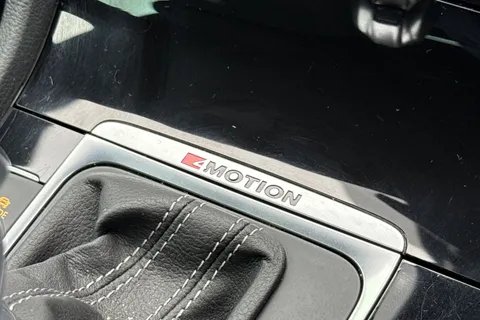 VO69NZM Volkswagen Golf 2.0 TSI R DSG 4Motion Euro 6 (s/s) 5dr Thumbnail #44