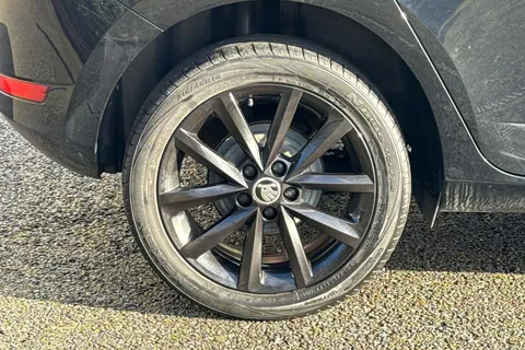 DA21NWD Škoda Fabia 1.0 TSI Colour Edition Euro 6 (s/s) 5dr Thumbnail #12