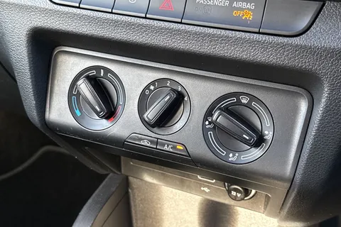 DA21NWD Škoda Fabia 1.0 TSI Colour Edition Euro 6 (s/s) 5dr Thumbnail #23