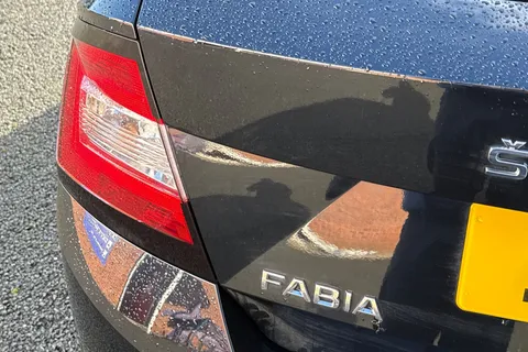 DA21NWD Škoda Fabia 1.0 TSI Colour Edition Euro 6 (s/s) 5dr Thumbnail #33