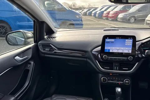 EA68CNN Ford Fiesta 1.0T EcoBoost Vignale Auto Euro 6 (s/s) 5dr Thumbnail #21