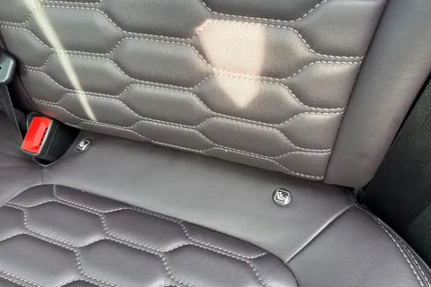 EA68CNN Ford Fiesta 1.0T EcoBoost Vignale Auto Euro 6 (s/s) 5dr Thumbnail #36