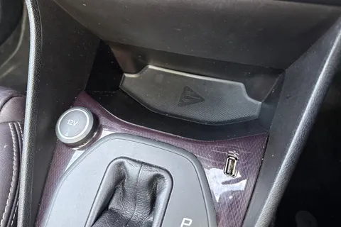 EA68CNN Ford Fiesta 1.0T EcoBoost Vignale Auto Euro 6 (s/s) 5dr Thumbnail #39