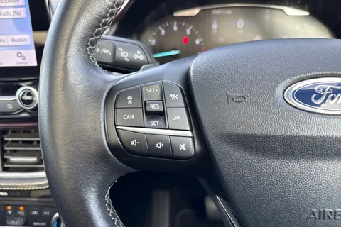 EA68CNN Ford Fiesta 1.0T EcoBoost Vignale Auto Euro 6 (s/s) 5dr Thumbnail #43