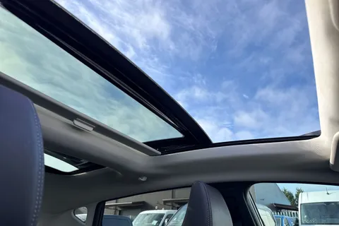 EA68CNN Ford Fiesta 1.0T EcoBoost Vignale Auto Euro 6 (s/s) 5dr Thumbnail #46