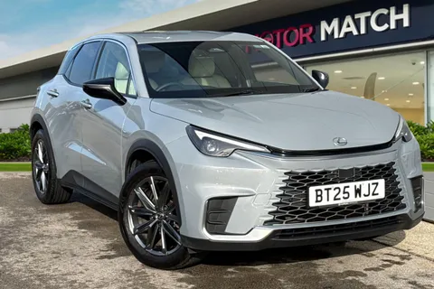 BT25WJZ Lexus Lbx 1.5 Premium Plus 5dr E-CVT Thumbnail #2