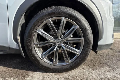 BT25WJZ Lexus Lbx 1.5 Premium Plus 5dr E-CVT Thumbnail #11