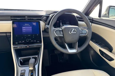 BT25WJZ Lexus Lbx 1.5 Premium Plus 5dr E-CVT Thumbnail #18