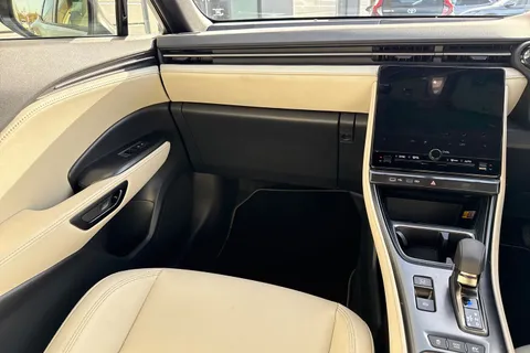 BT25WJZ Lexus Lbx 1.5 Premium Plus 5dr E-CVT Thumbnail #20