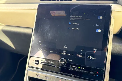 BT25WJZ Lexus Lbx 1.5 Premium Plus 5dr E-CVT Thumbnail #22