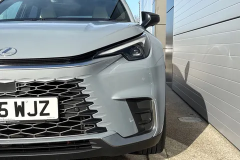 BT25WJZ Lexus Lbx 1.5 Premium Plus 5dr E-CVT Thumbnail #25