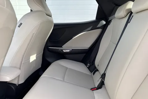 BT25WJZ Lexus Lbx 1.5 Premium Plus 5dr E-CVT Thumbnail #35