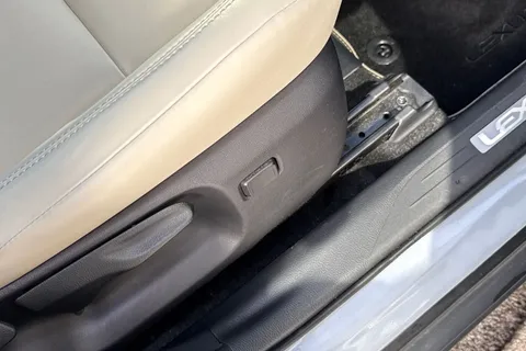 BT25WJZ Lexus Lbx 1.5 Premium Plus 5dr E-CVT Thumbnail #59