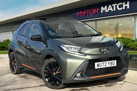 WU72YBO Toyota Aygo X 1.0 VVT-i Limited Edition (Canvas Roof) Euro 6 (s/s) 5dr Thumbnail #2