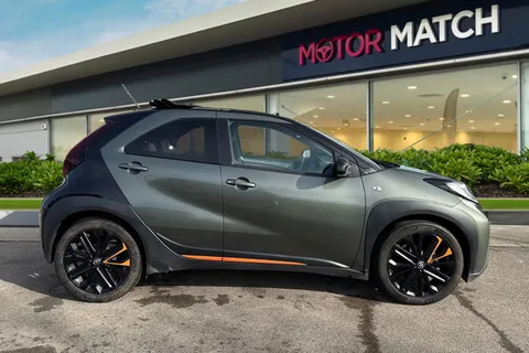 WU72YBO Toyota Aygo X 1.0 VVT-i Limited Edition (Canvas Roof) Euro 6 (s/s) 5dr Thumbnail #4